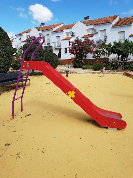 Escuela Infantil Gente Menuda - Colegio público en Aroche - foto 3