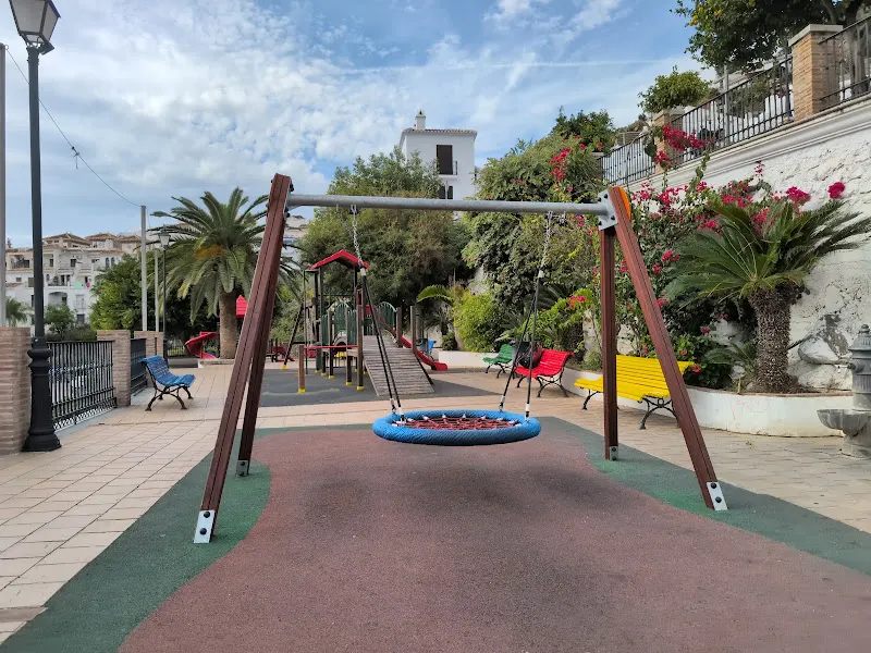 Escuela infantil de Frigiliana - Colegio público en Frigiliana - foto 2