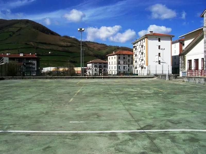 IES Leitza Amazabal BHI - Instituto de secundaria en Leitza - foto 2