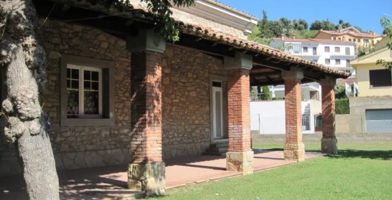 Parvulari De Sant Esteve D'en Bas - Colegio público en Vall den Bas (La) - foto 2