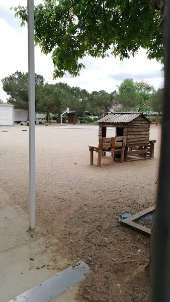 Colegio Público de Librona - Colegio público en Besalu - foto 3