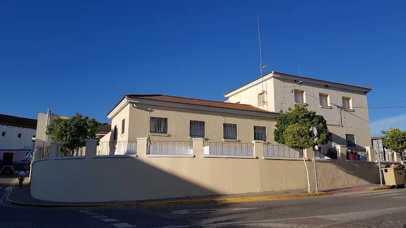 CEIP Miguel Hernández - Colegio público en Manzanilla - foto 2