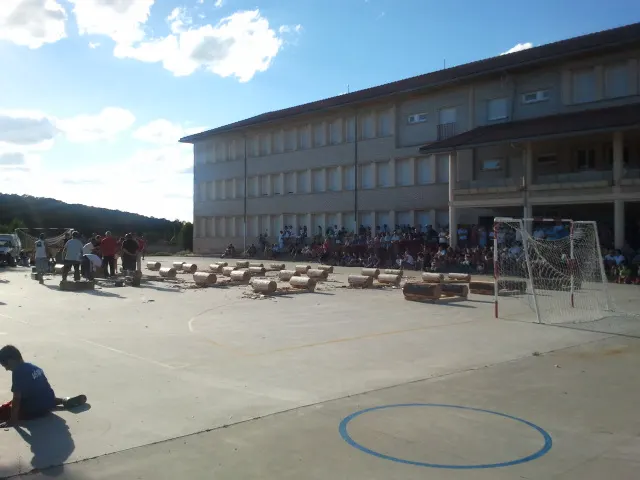 CEIP María Eugenia Martínez del Campo - Colegio público en San Leonardo de Yague - foto 3