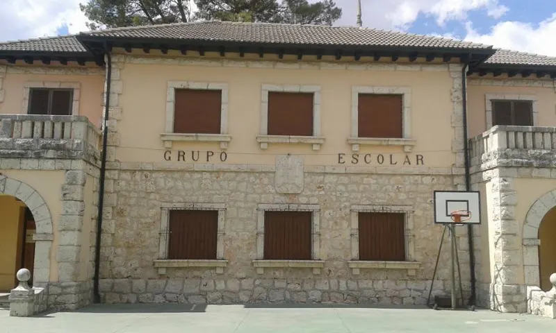 Escuela de Educación Infantil Casa de Niños El Olmo - Colegio público en Villar del Olmo - foto 2