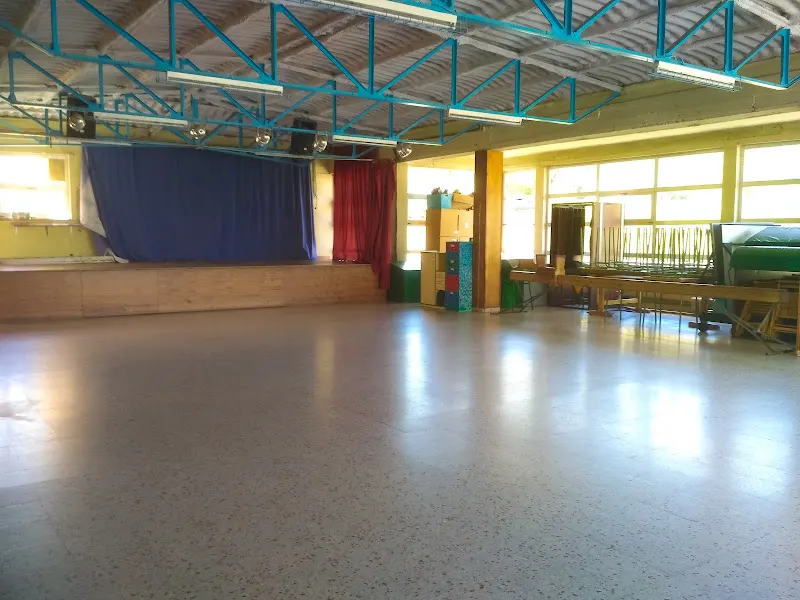 Colegio La Plaza - Instituto de secundaria en Teverga - foto 2