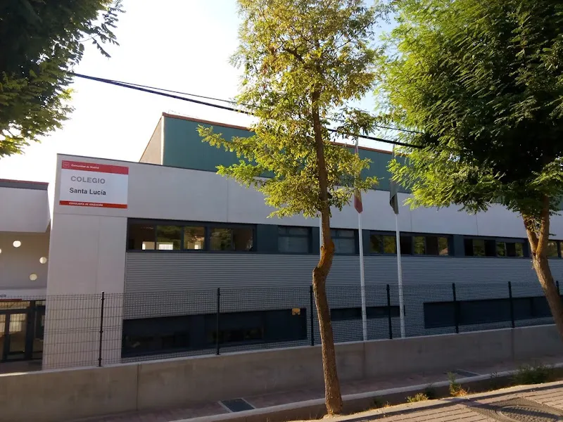 Escuela de Educación Infantil Casa de Niños Elmer - Carabana