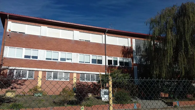 Colexio público de Medeiros - Colegio público en Oimbra - foto 2