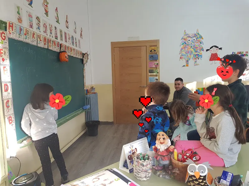 CRA "El Redondal". Escuela de Calamocos. - Centro educativo en Castropodame - foto 2