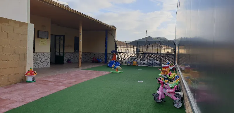 Escuela De Educación Infantil Carmen Urbano Villegas - Colegio público en Malaha (La) - foto 2