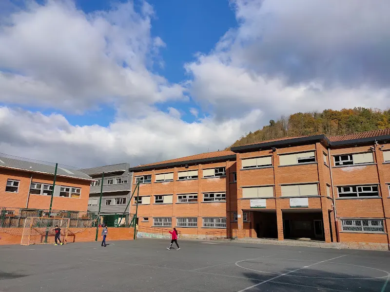 CEIP San Juan HLHI - Colegio público en Alegia - foto 2