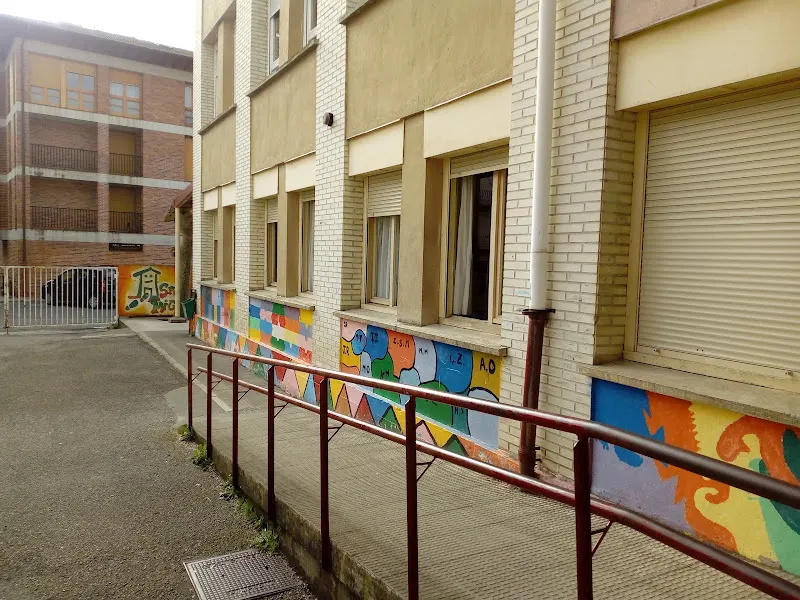 San Miguel Escuela - Colegio público en Doneztebe/Santesteban - foto 2