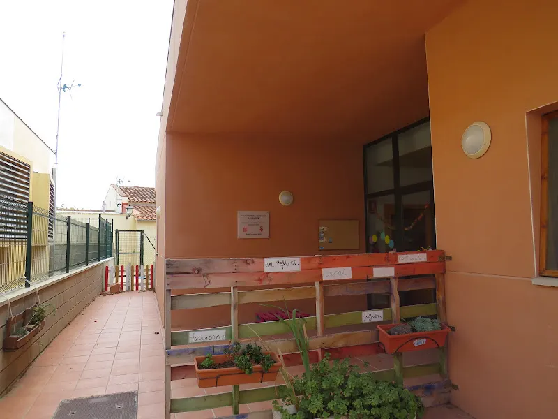 Escola Bressol El Niu - Colegio público en Vallmoll - foto 2