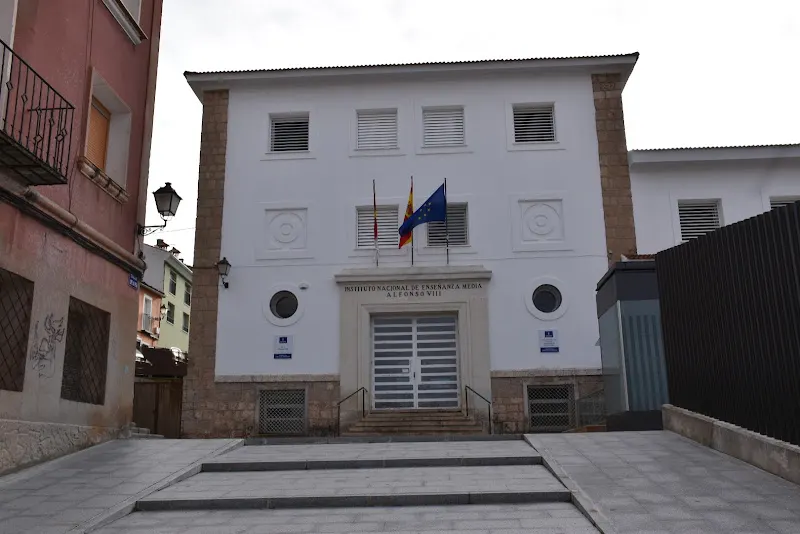 IES Duque de Alarcón - Instituto de secundaria en Valeras (Las) - foto 2