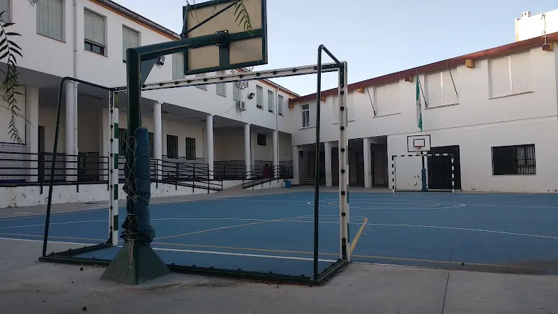 Colegio Público Ntra. Sra. de la Peña - Colegio público en Anora - foto 2