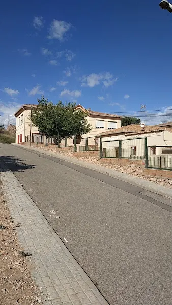 CEIP San Miguel Arcangel - Colegio público en Soneja - foto 2