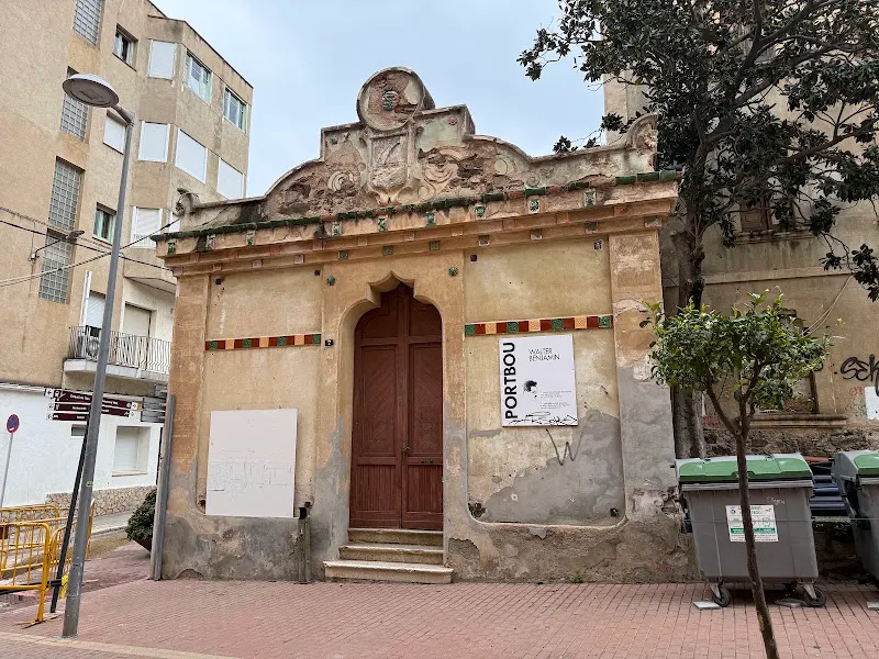 Colegio Público Sant Jaume - Colegio público en Portbou - foto 2