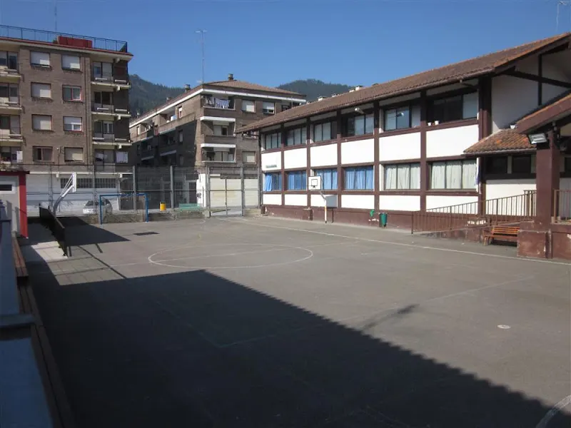 Colegio Público Berriatua - Colegio público en Berriatua - foto 2
