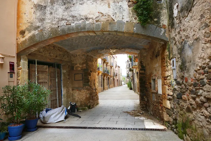 Escola Pública La Pedra Dreta ZER Empordanet - Gavarres - Colegio público en Cruilles, Monells i Sant Sadurni de lHeura - foto 2