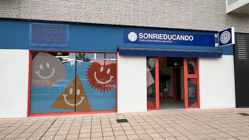 Sonrieducando