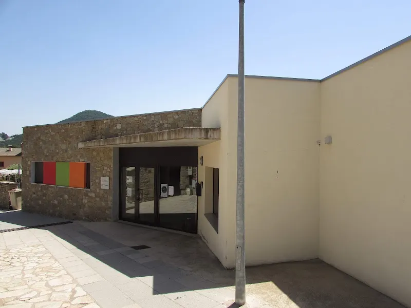 Escuela infantil - Guardería en Santa Eulalia de Riuprimer - foto 2