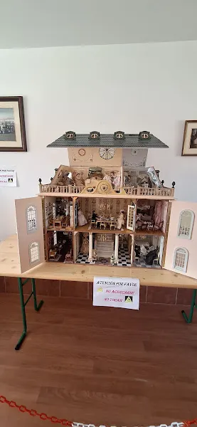 Colegio de Educación Infantil y Primaria Ruta de la Plata - Colegio público en Villaquejida - foto 2
