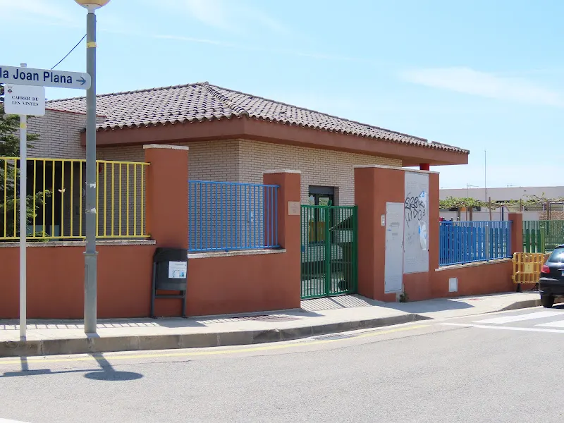 Guardería Pública Els Petits - Colegio público en Puigpelat - foto 2