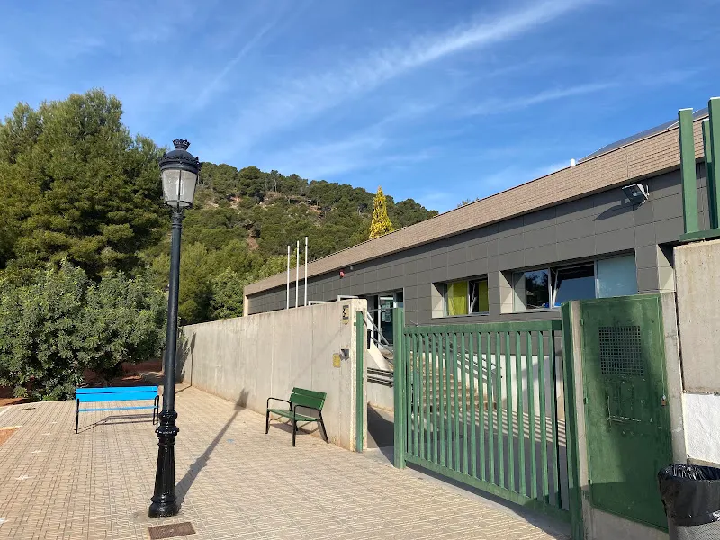 CEIP DOMÍNGUEZ ROCA - Centro educativo en Petres - foto 2