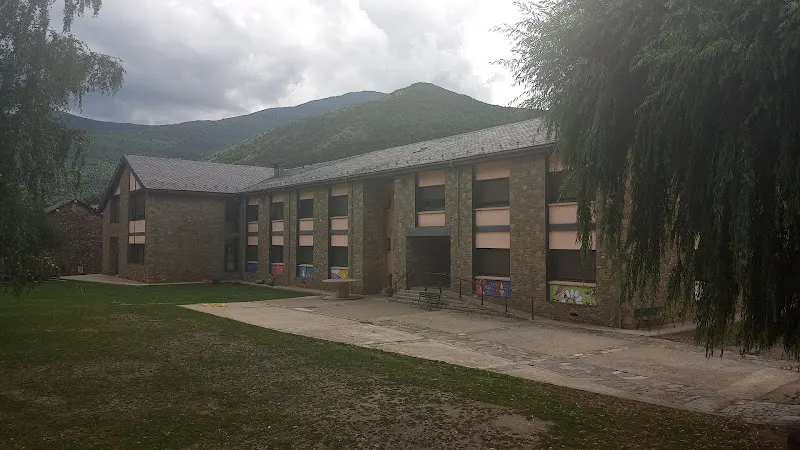 Escuela La Closa - Colegio público en Esterri dAneu - foto 3