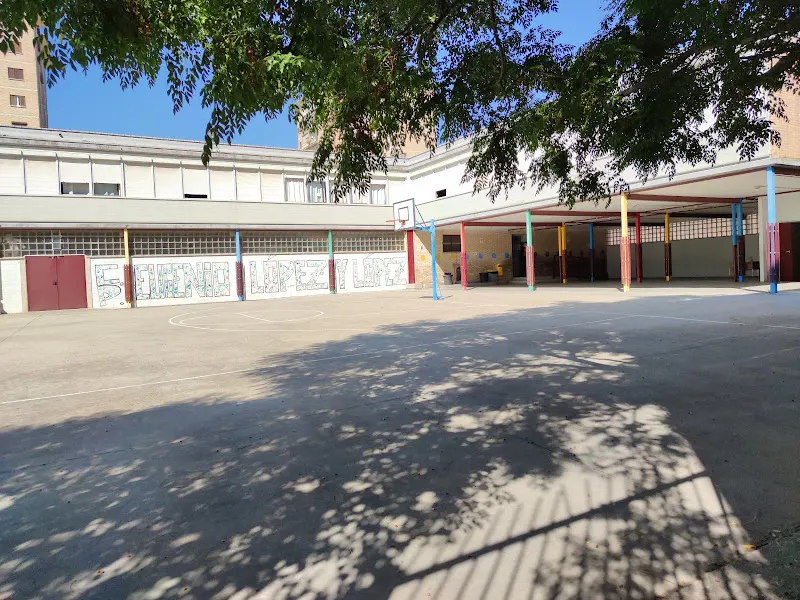 Colegio Público Diego Escolano - Longares