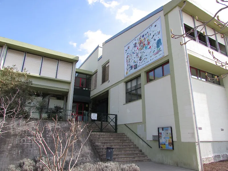 Escuela Pública El Aixart - Colegio público en Cervia de Ter - foto 2
