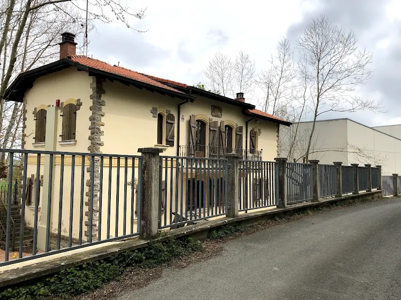 Geroa Eskola - Pedagogia Waldorf - Centro educativo en Elburgo/Burgelu - foto 2