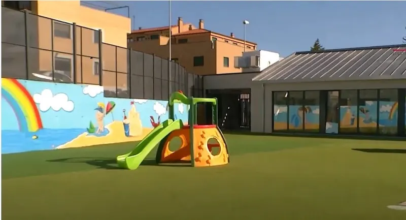 Escuela de Educación Infantil San Bernardo - Colegio público en Salamanca - foto 2