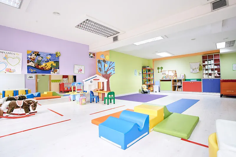 Escuela de Educación Infantil San Bernardo - Colegio público en Salamanca - foto 3