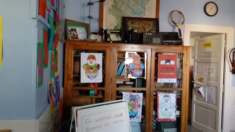 Centro De Educación Infantil Y Primaria Arzobispo Domenech - Colegio público en Almonacid de la Sierra - foto 2