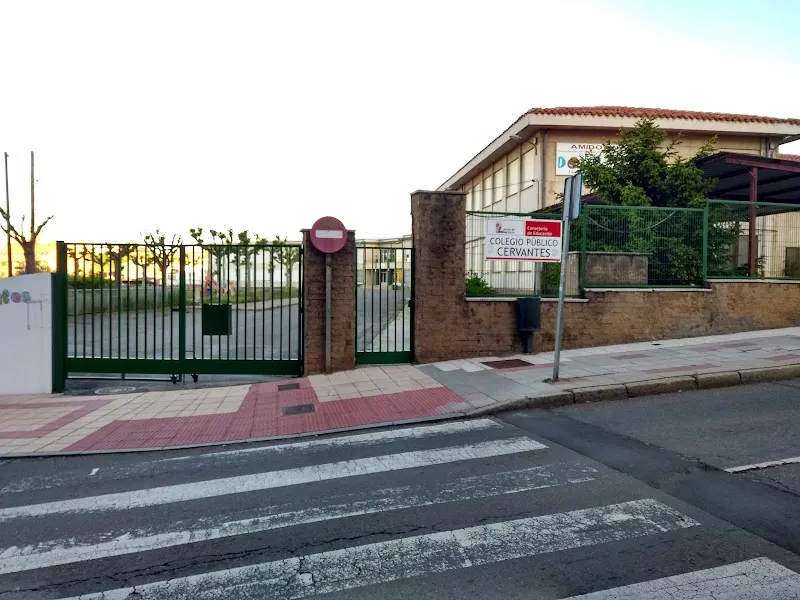 Colegio Público la Biesca - Colegio público en Carrocera - foto 2