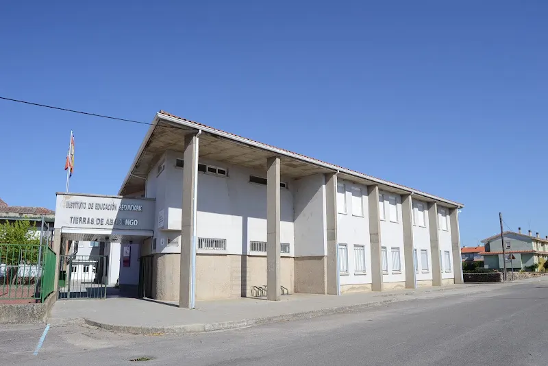 Colegio Rural Agrupado Abadengo - Colegio público en Hinojosa de Duero - foto 2