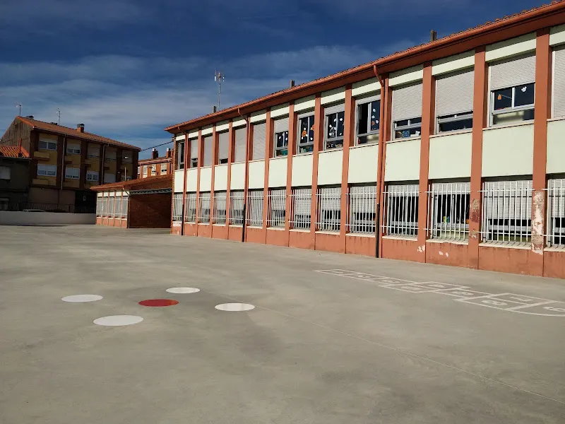 Colegio Rural Agrupado de Riello - Colegio público en Riello - foto 2