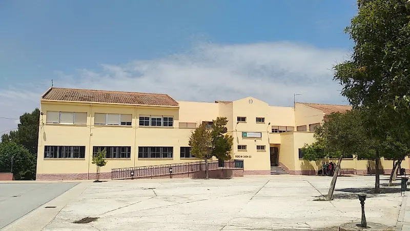 Colegio Público El Temple - Colegio público en Ventas de Huelma - foto 3