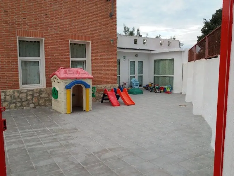 Escola Infantil de Primer Cicle Municipal - Colegio público en Belgida - foto 2
