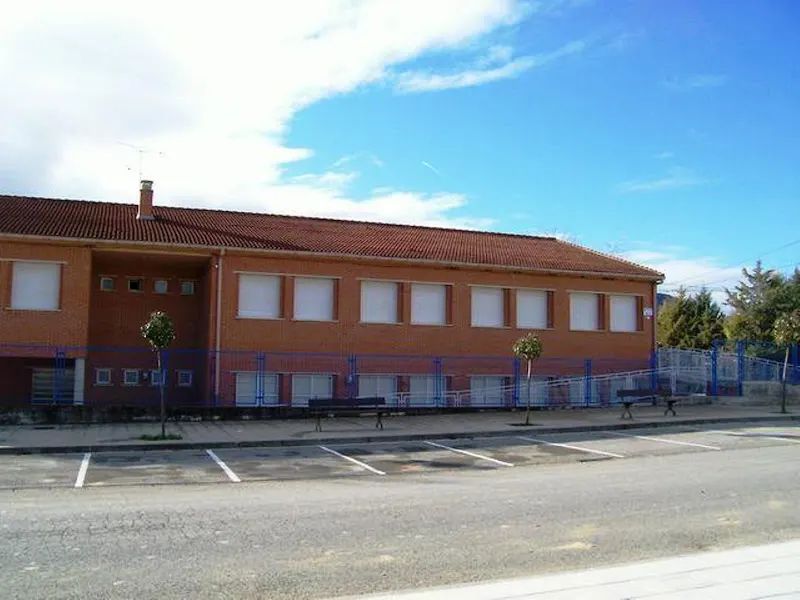 Colegio Público Virgen de Nievas - Colegio público en Dicastillo - foto 3
