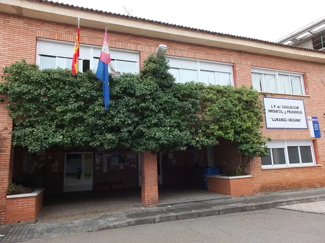 Colegio Público Nuestra Señora del Rosario - Almedina