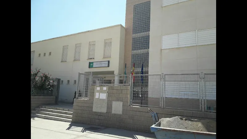 Junta de Andalucía - Instituto de secundaria en Almegijar - foto 2