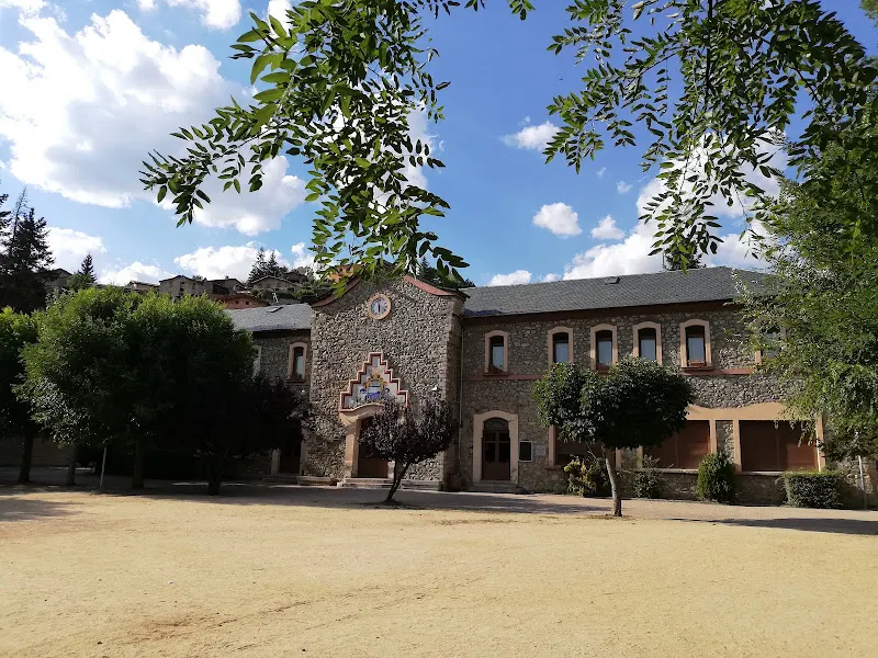 Col·legi d'Educació Infantil i Primària Pere Sarret | ZER Baridà - Batllia - Colegio público en Montella i Martinet - foto 2