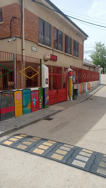 Colegio Santiuste San Juan Bautista - Santiuste de San Juan Bautista