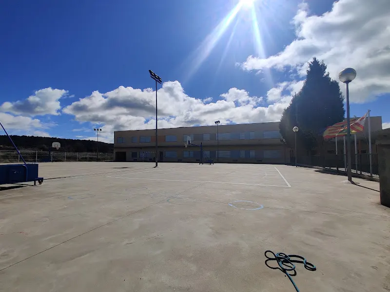 C.R.A Montearagón - Colegio público en Tierz - foto 2