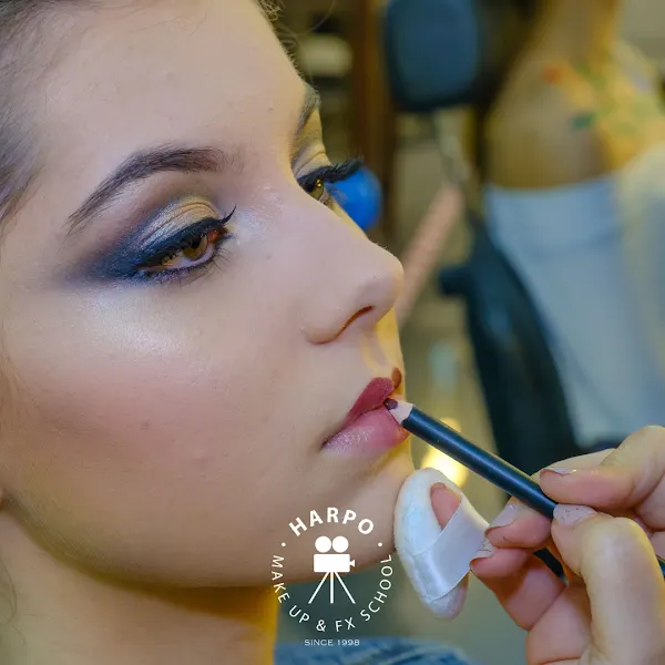 HARPO ® ESCUELA DE MAQUILLAJE, CARACTERIZACIÓN-FX Y POSTICERÍA MADRID. MAKEUP SCHOOL