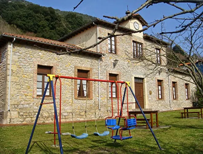 Apartamentos Rurales La Escuela. Turismo Rural Fito - Apartamento turístico en Ribadedeva - foto 2