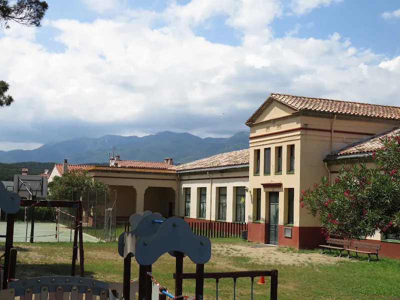 Colegio Público Mont-Roig Zer Requesens - Darnius