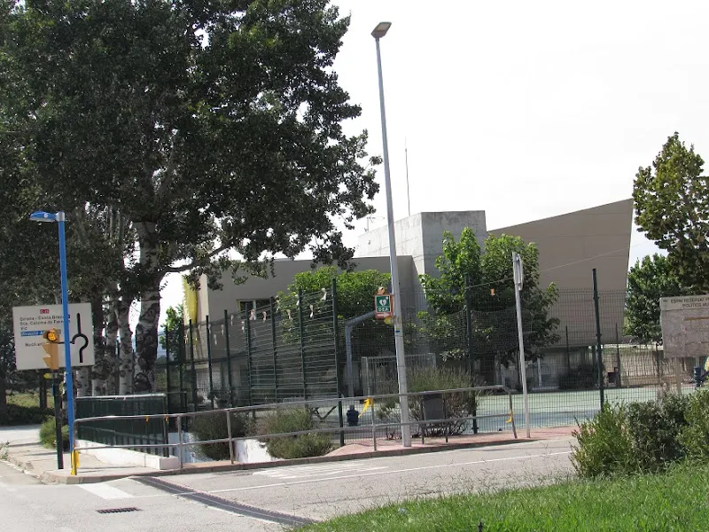Escuela Manuel de Pedrolo - ZER Les Salines - Biure