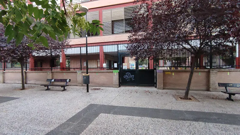 CEIP Basilio Paraíso - Colegio público en Zaragoza - foto 2